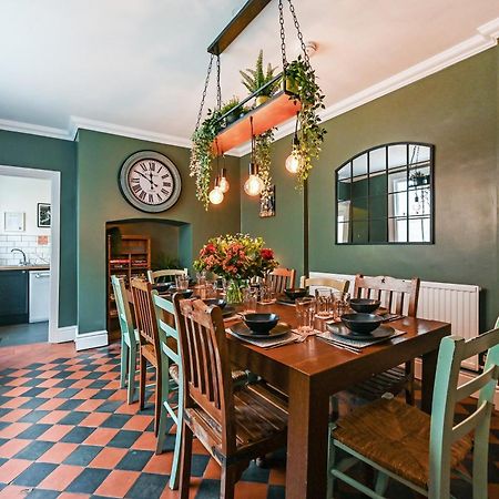 Вилла Beautiful Townhouse, Great Location - Pet Friendly Кардифф Экстерьер фото