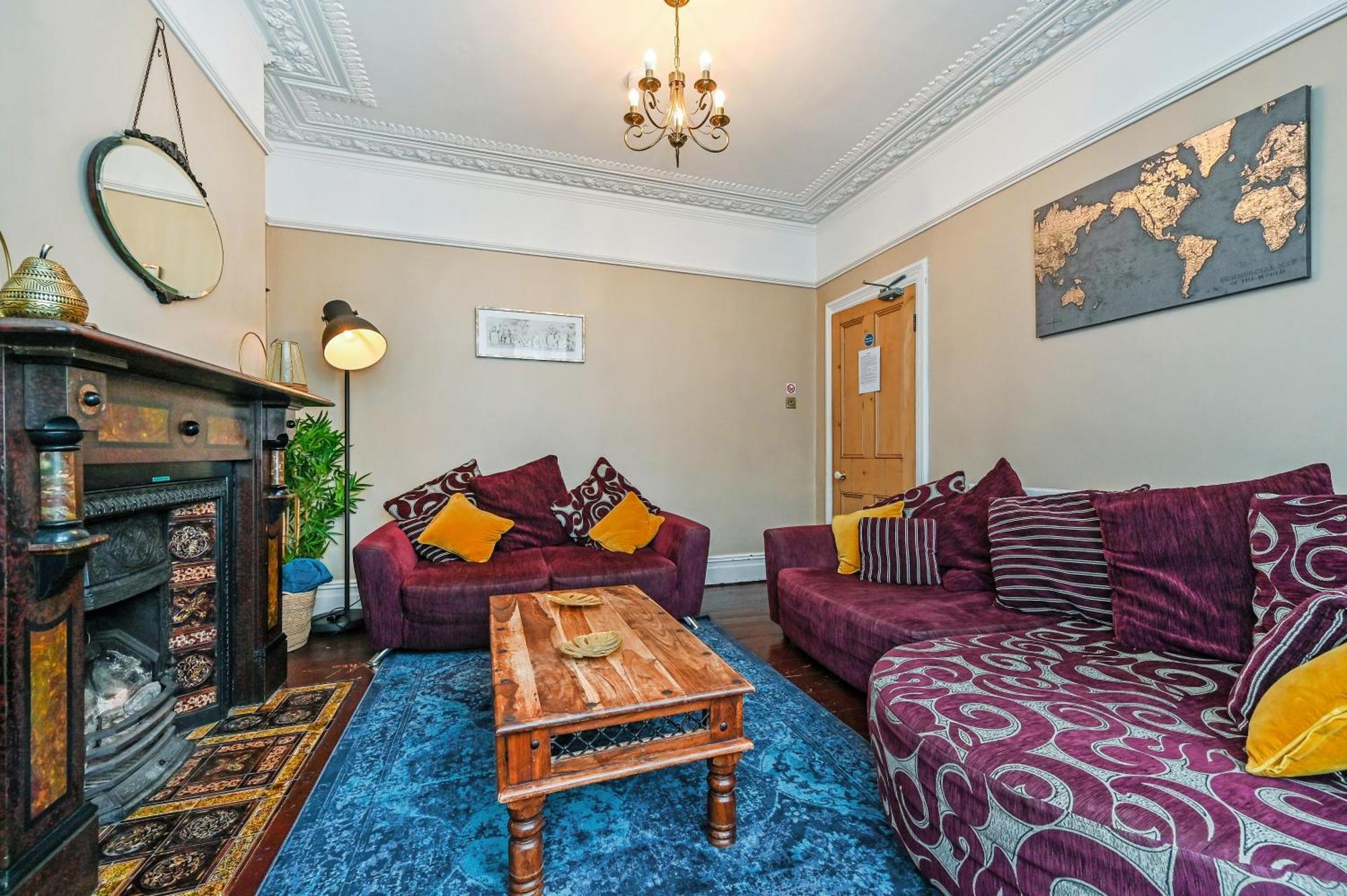 Вилла Beautiful Townhouse, Great Location - Pet Friendly Кардифф Экстерьер фото