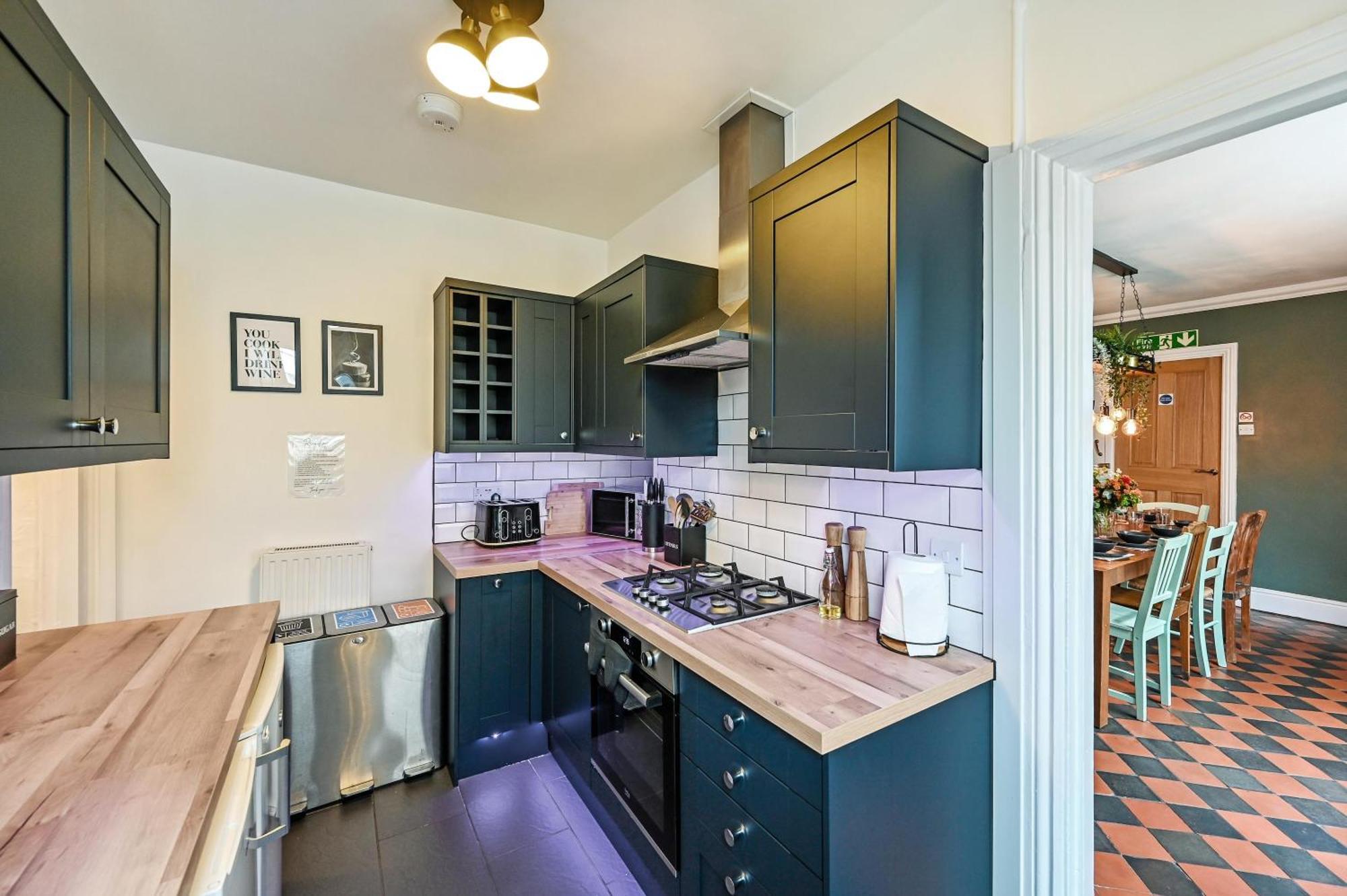 Вилла Beautiful Townhouse, Great Location - Pet Friendly Кардифф Экстерьер фото